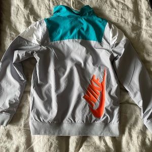Nike windbreaker boys